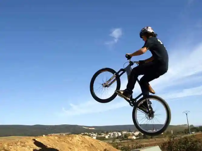 户外极限运动的生活方式