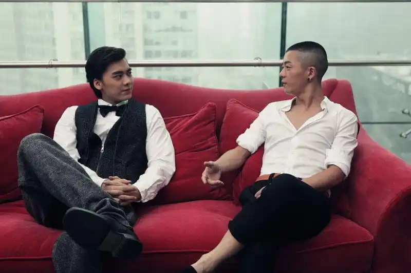 霸气十足的兄弟合照,这几个姿势一定要学