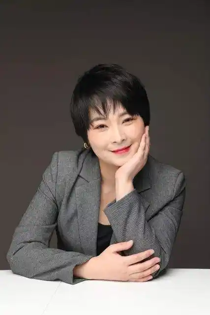 杨蕾大开大合的霸王花元气十足的体验派