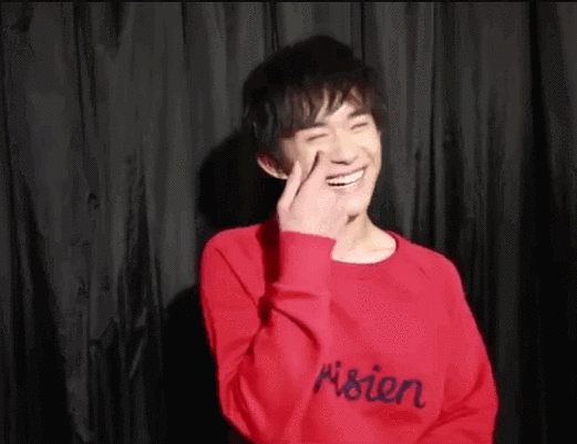 关于易烊千玺:我好像……是在和他做朋友呢【安利向】