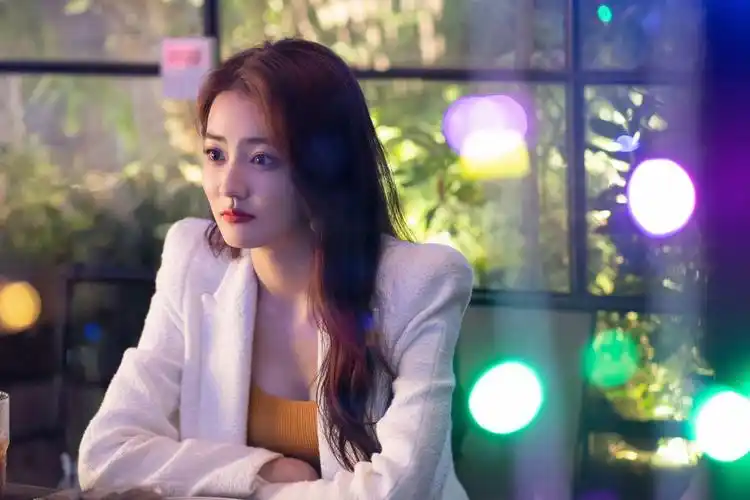 徐璐我们的当打之年火热开播演绎逆风翻盘的当打人生