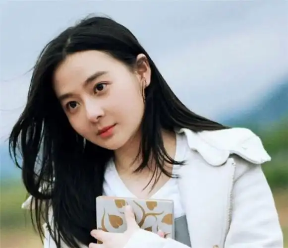 释小龙老婆杨丽晓介绍 释小龙的妻子个人资料_知识问答