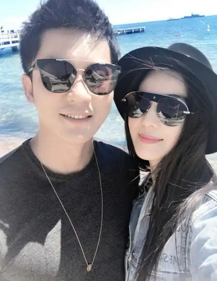 范冰冰吐槽李晨皮肤状态差 花式秀恩爱给满分