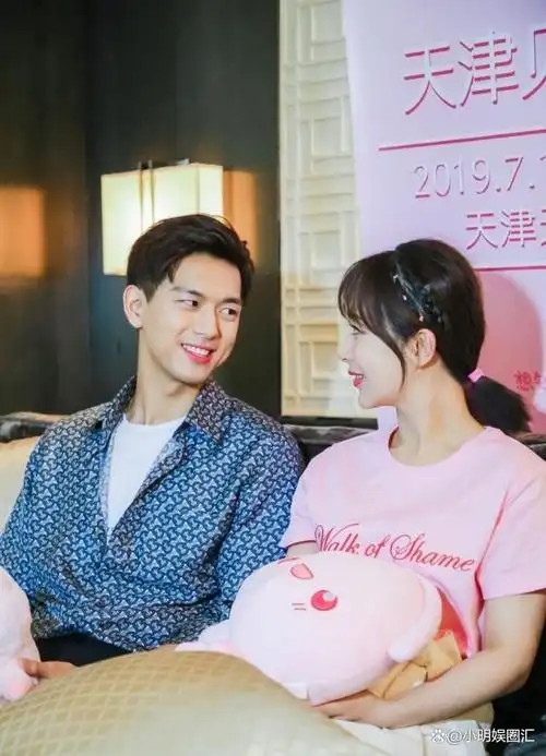 李现五年前回应和杨紫再二搭,与五年后回应二搭,前后态度竟不同