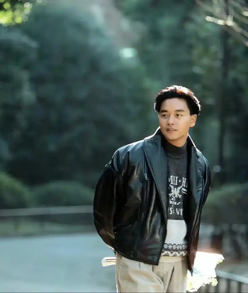 今晚的风仍然继续吹 我们依然不忍远离#张国荣leslie # - 抖音