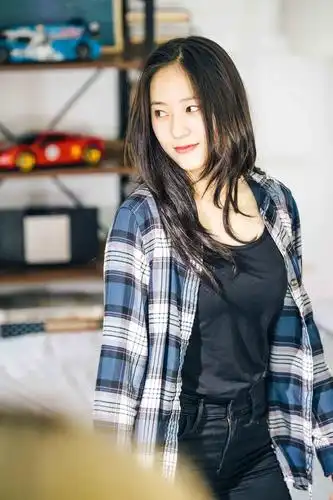 郑秀晶《player》剧照一犟一笑风情万种 可酷可甜大秀演技【组图】