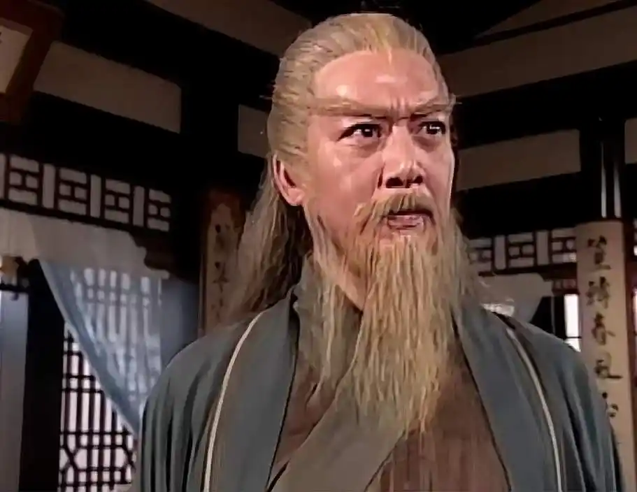 神雕侠侣:黄药师武功日益精进,天生罡气精粹苍劲,轻松化解危机