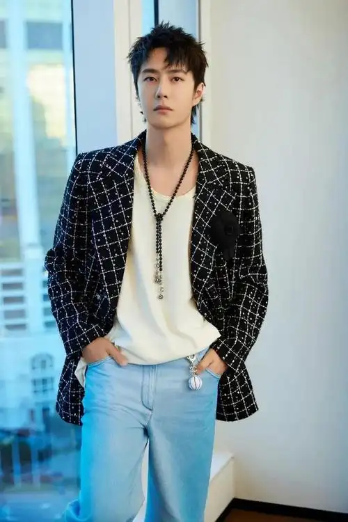 不再是女士专属穿小香风外套的男人都是王子参考下王一博吧