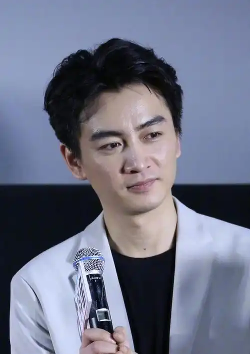 这是真生图|哆啦a梦|陈晓|微笑_新浪新闻