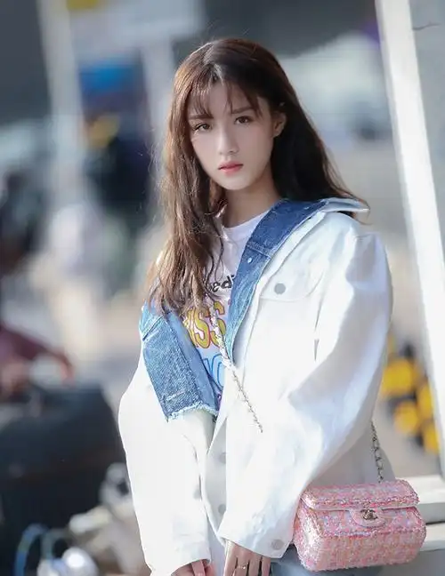 女团101成员陈意涵estelle小姐姐美爆且萌萌哒