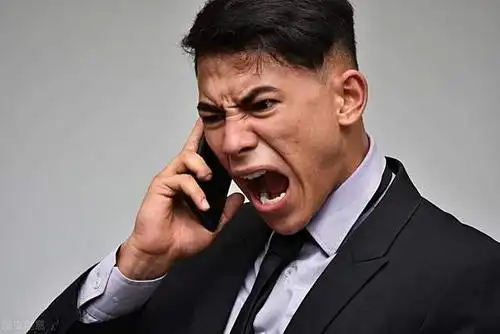 愤怒如何宣泄受父亲家暴的儿子通过音乐治疗摆脱暴力代际传递