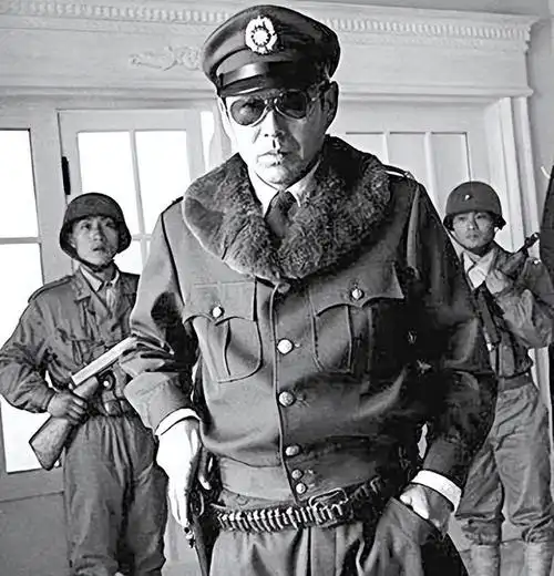 80年代初原军统特务要求享受离休待遇邓颖超批示不能亏待他