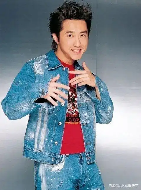 哈林早期出道时的照片.