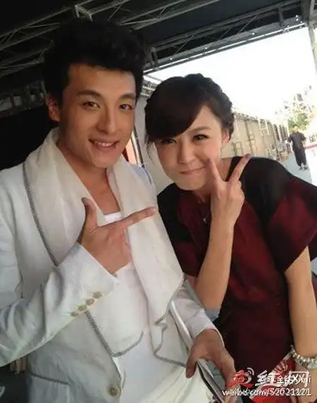 李金铭老公是谁和金世佳关系是什么