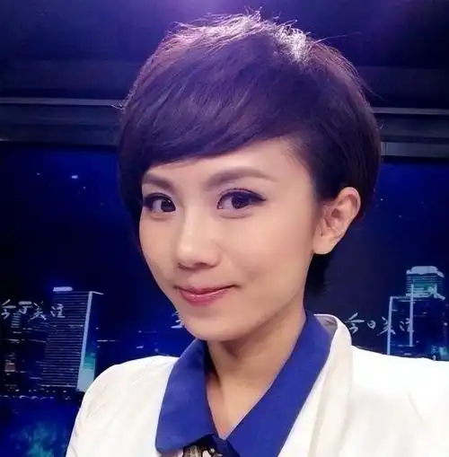 李静雯:35岁离开广东电视台,做起全职太太,复出后人气一落千丈