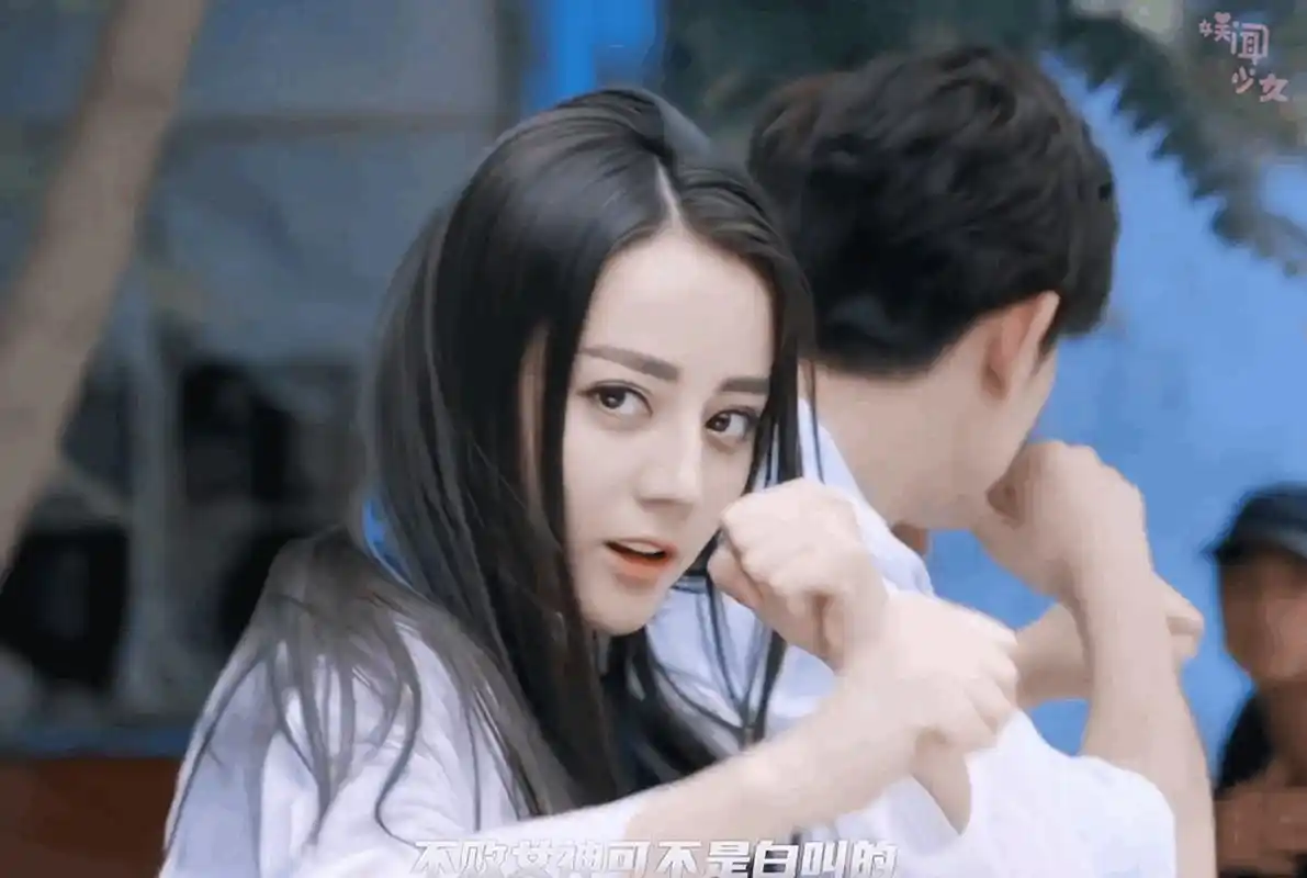 迪丽热巴# 蓝色挑染#染发