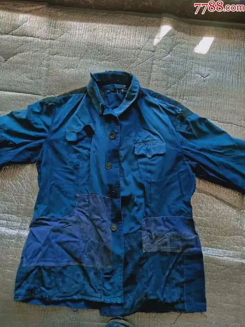 怀旧老补丁蓝布中山装