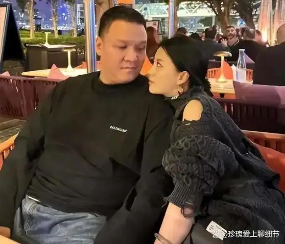 2014年,李嘉格参加了选秀节目《中国好声音》.