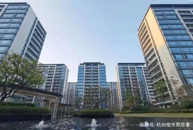 但就在艮北新城全面崛起之时,"房住不炒"打乱了所有人的思绪,杭州市场