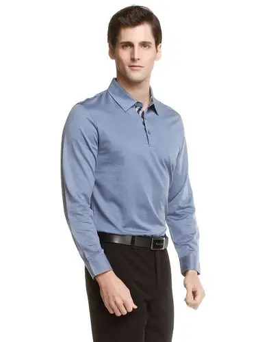 浅灰蓝色简洁翻领半开襟长袖t恤