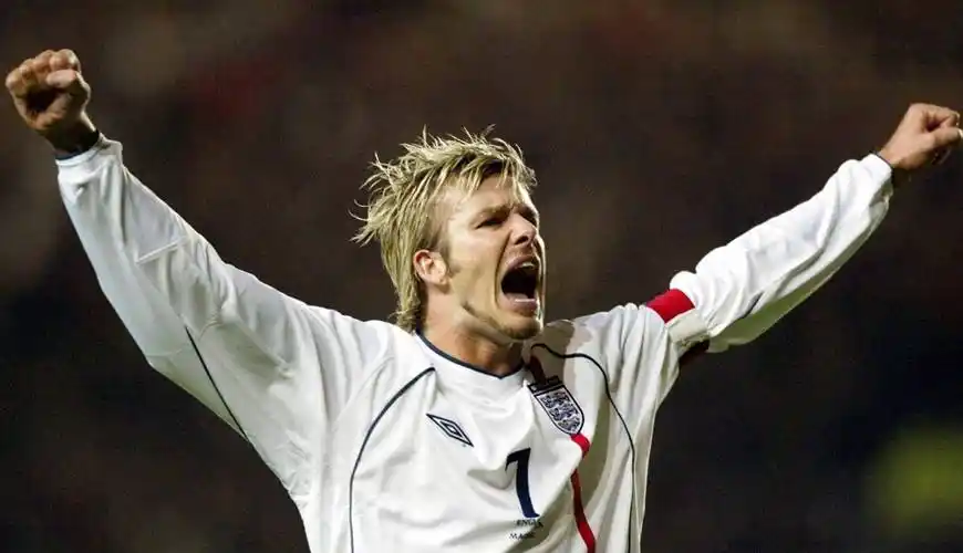 球星贝克汉姆:负债6亿与妻子住豪华酒店,儿子却入赘犹太富豪家