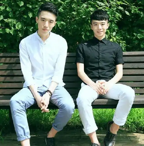 【图】北大最帅双胞胎图片曝光 小胖子逆袭学霸男神