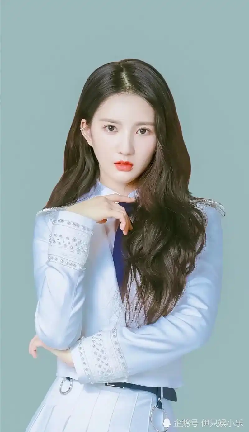 创造营2020的人气少女刘些宁高清美图