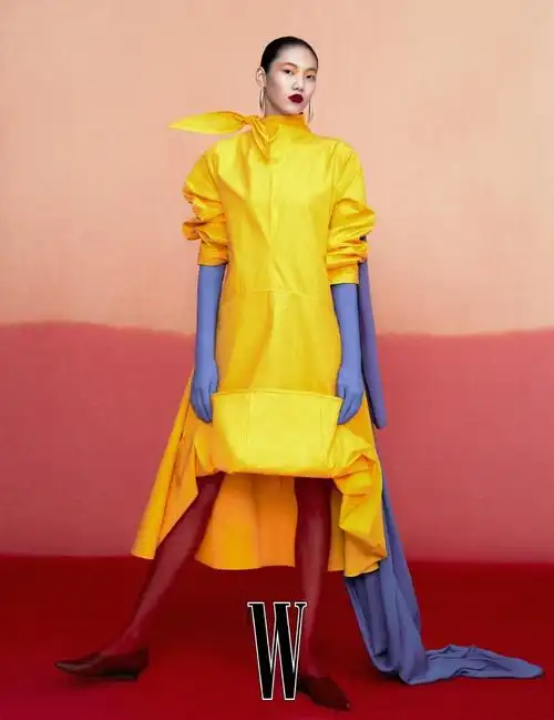 版#theartissue#    「色彩哲思」    w中文版邀请两位不同时代的模特