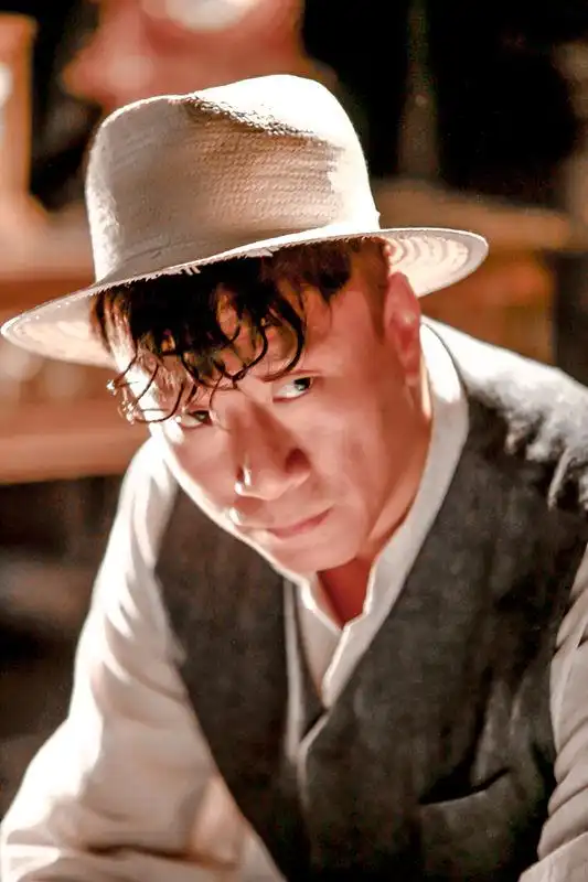 《一代枭雄》收视火爆 孙红雷郭珍霓上演"假结婚"