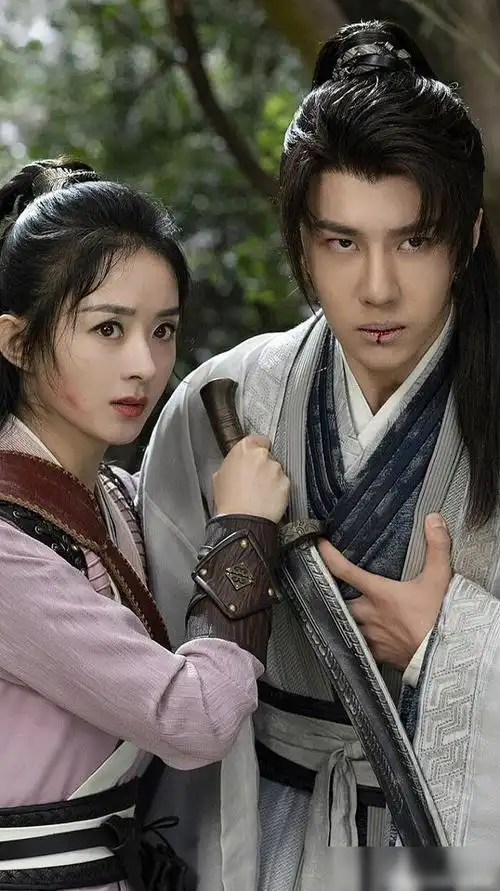 《有翡》赵丽颖王一博同框壁纸,这两人的cp太好磕了,郎才女貌啊