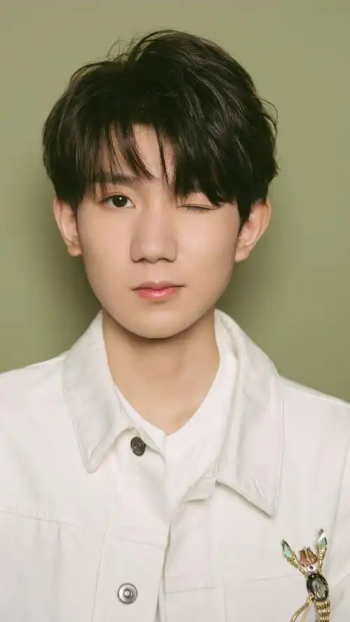 明星,高清,iphone,歌手,小鲜肉,tfboys,王源,帅气,写真,大陆男明星