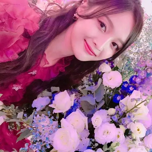 吴宣仪/爱豆头像/自截滤/拿图评论/欢迎关注收藏/by诗洛落 小落头像库