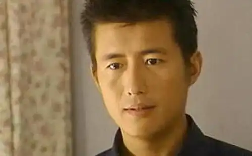 高曙光56岁儿子却只有四岁娶了小17岁的女子如今家庭幸福美满