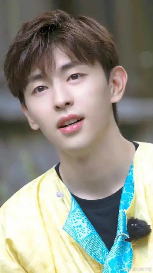 邓伦##邓伦粉丝##邓伦现状##邓伦极限挑战#    漂亮可爱  又香又糯的