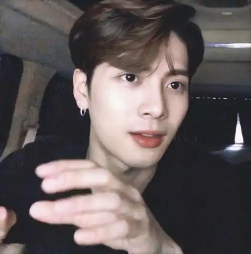 王嘉尔头像背景图