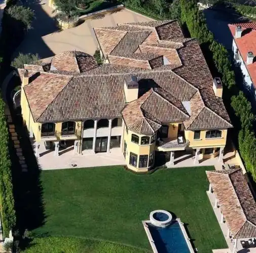 7位壕气冲天的女星个个豪宅珠宝不计其数一顿早饭上千元