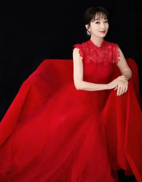 回顾赵雅芝的骄傲三个儿子都是学霸今大儿子44岁二儿子40岁