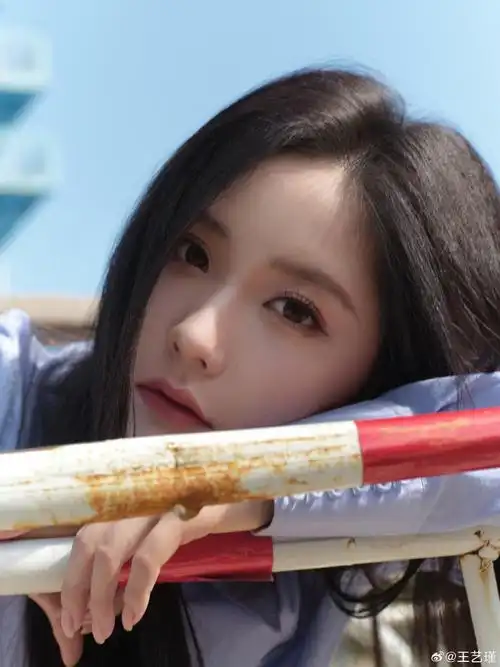 王艺瑾新歌下雨和想你是一件事情