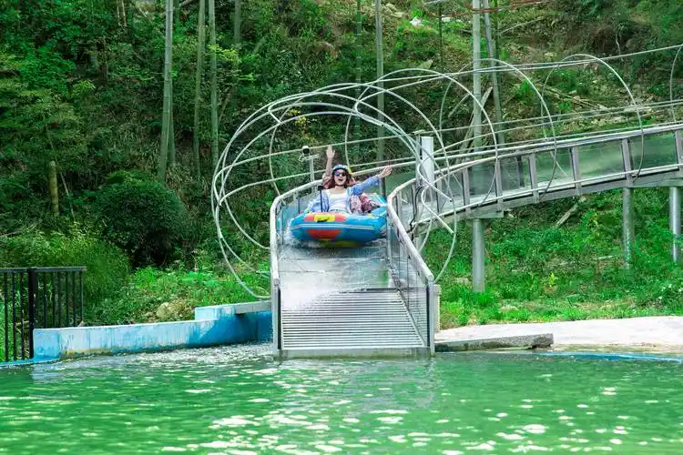 江浙沪后花园——1200m竹海漂流,莫干山天际森谷山野乐园团建绝了!