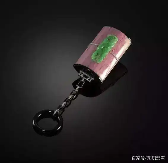 "香港的女儿"梅艳芳穿纸尿裤作告别演出,留翡翠化妆盒闪耀人间