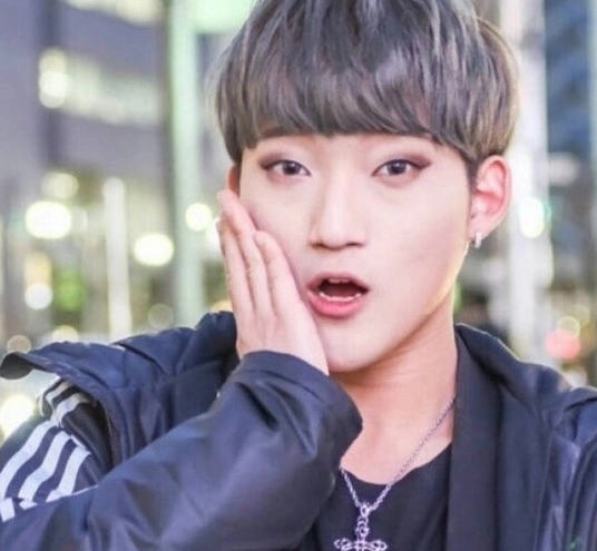 韩国最丑男团出道画风清奇可能是不一样的爱豆