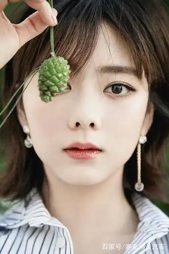 笑容甜美的内地女演员谭松韵