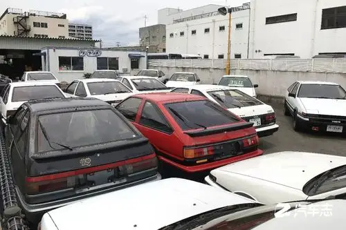 一台ae86竟卖到350万,世界最著名的豆腐车专卖店探秘!