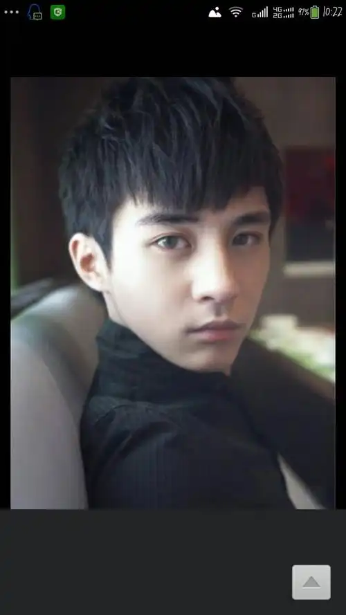 初中生有什么发型好看帅点.求图