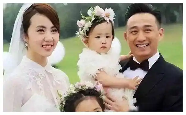 孙莉17岁被黄磊追求,旧照揭示幸福秘密,引人瞩目_爱情_生活_绯闻