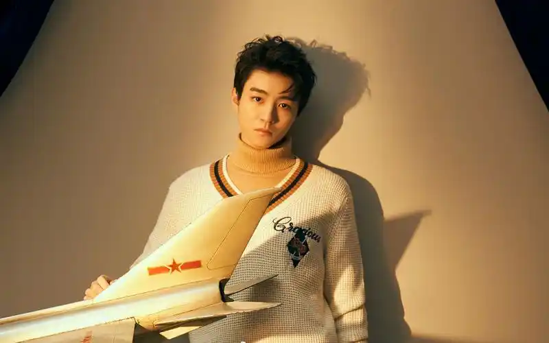 复古帅气王俊凯壁纸_帅气迷人的王俊凯