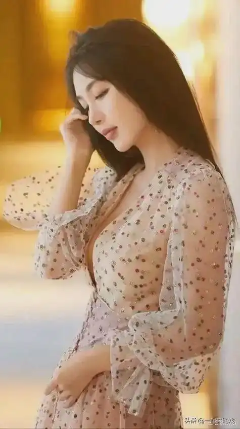 人间水蜜桃李菲儿:清秀婉约,气质十足|侵权|原创_网易订阅