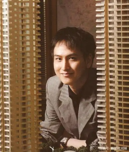 父亲留下133套房如今每套市值约2亿国民老公汤珈铖的故事