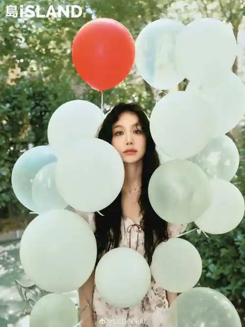 漫步林间光影94  关 带#乐町心动连衣裙#转发,抽1位粉丝送徐梦洁