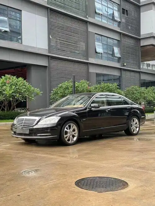 13.58万(供车首付1万),2013年5月梅赛德斯-奔驰s400l豪华版,3.